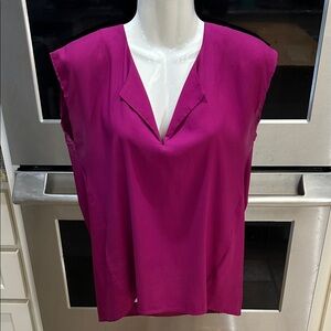 Women's Magenta Sleeveless Top